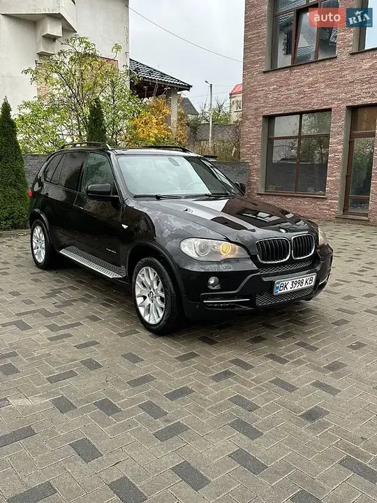 BMW X5 2009 photo 2