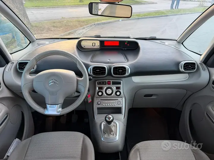 Citroen C3 Picasso 2009 photo 5