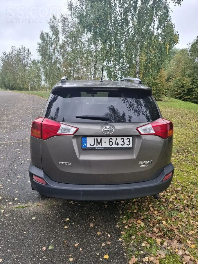Toyota Rav4 2014 photo 3