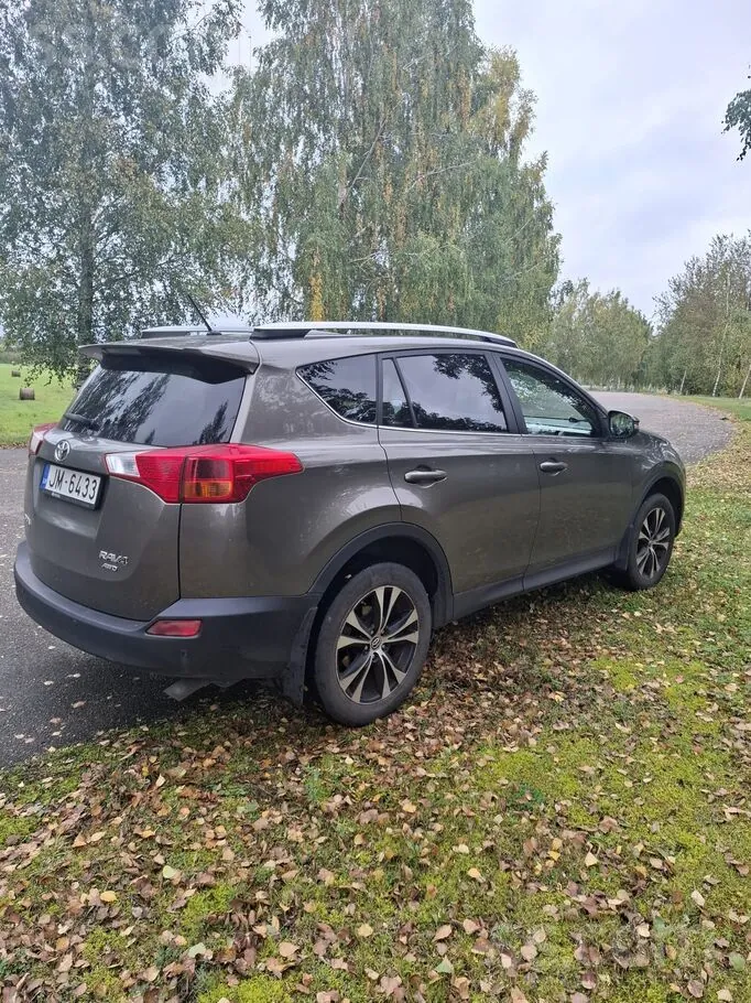 Toyota Rav4 2014 photo 2