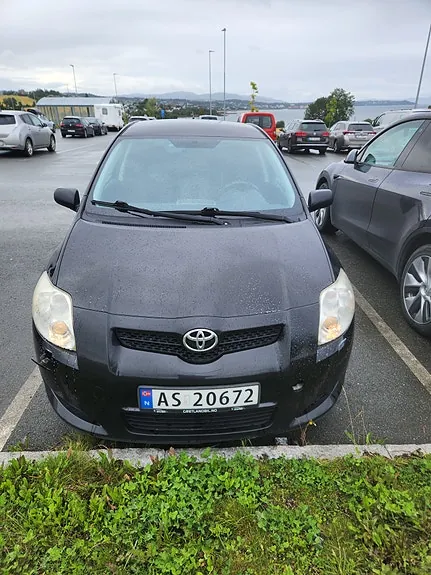 Toyota Auris 2009 photo 3
