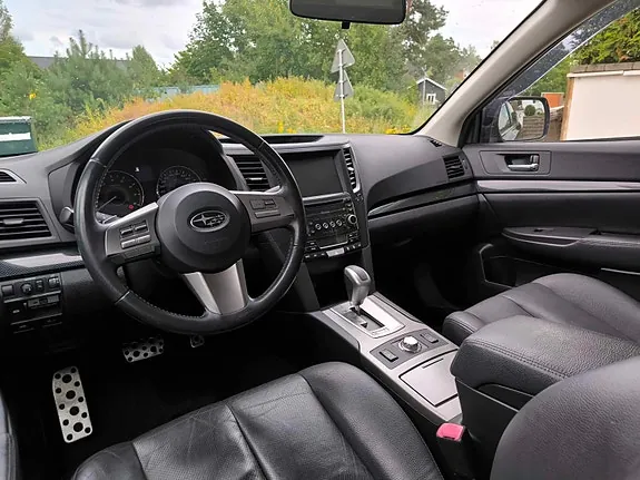 Subaru Legacy 2010 photo 5
