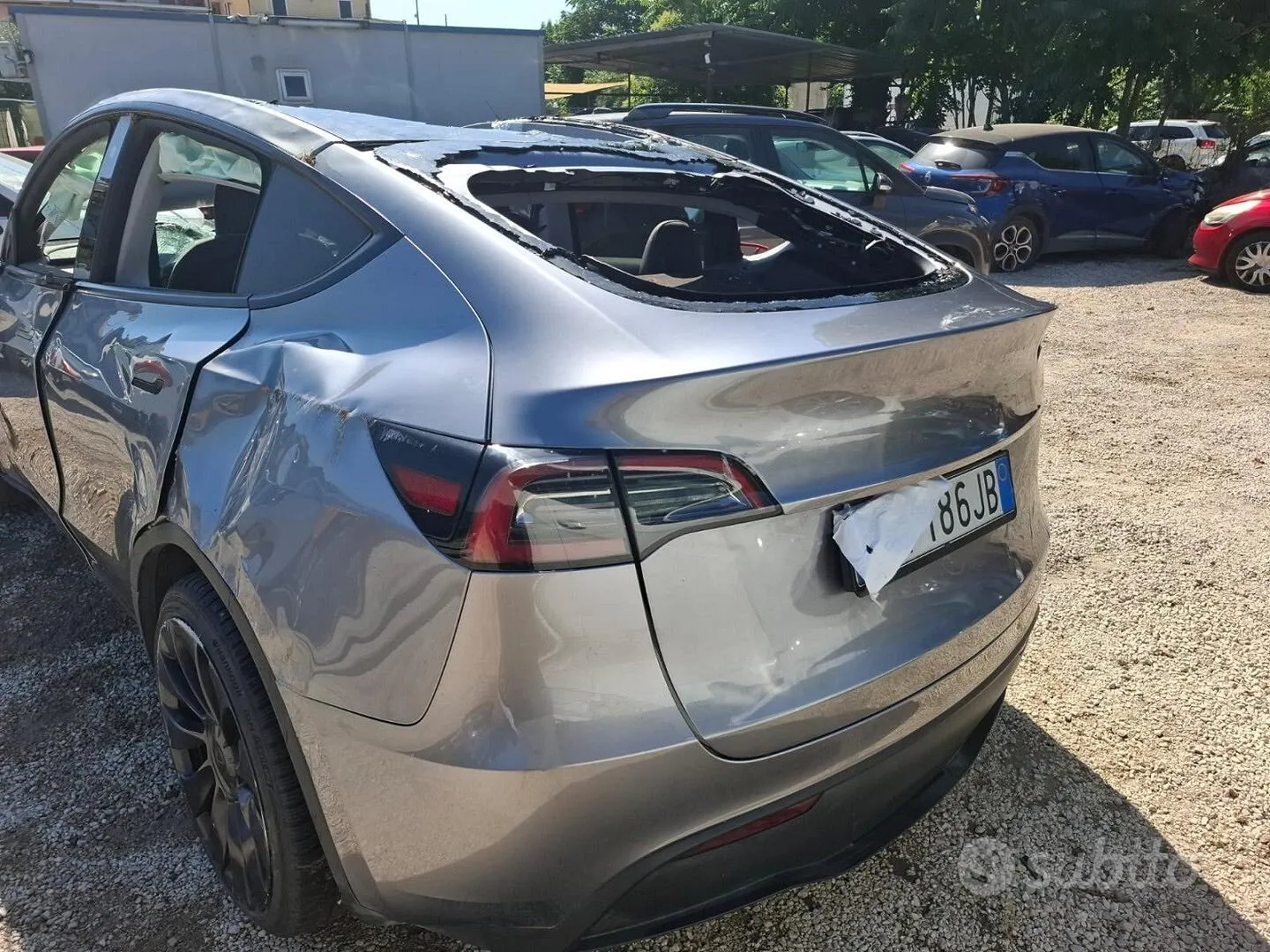 Tesla Model Y 2023 photo 4