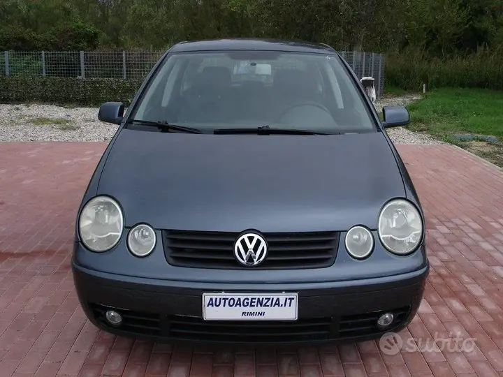 Volkswagen Polo 2005 photo 5