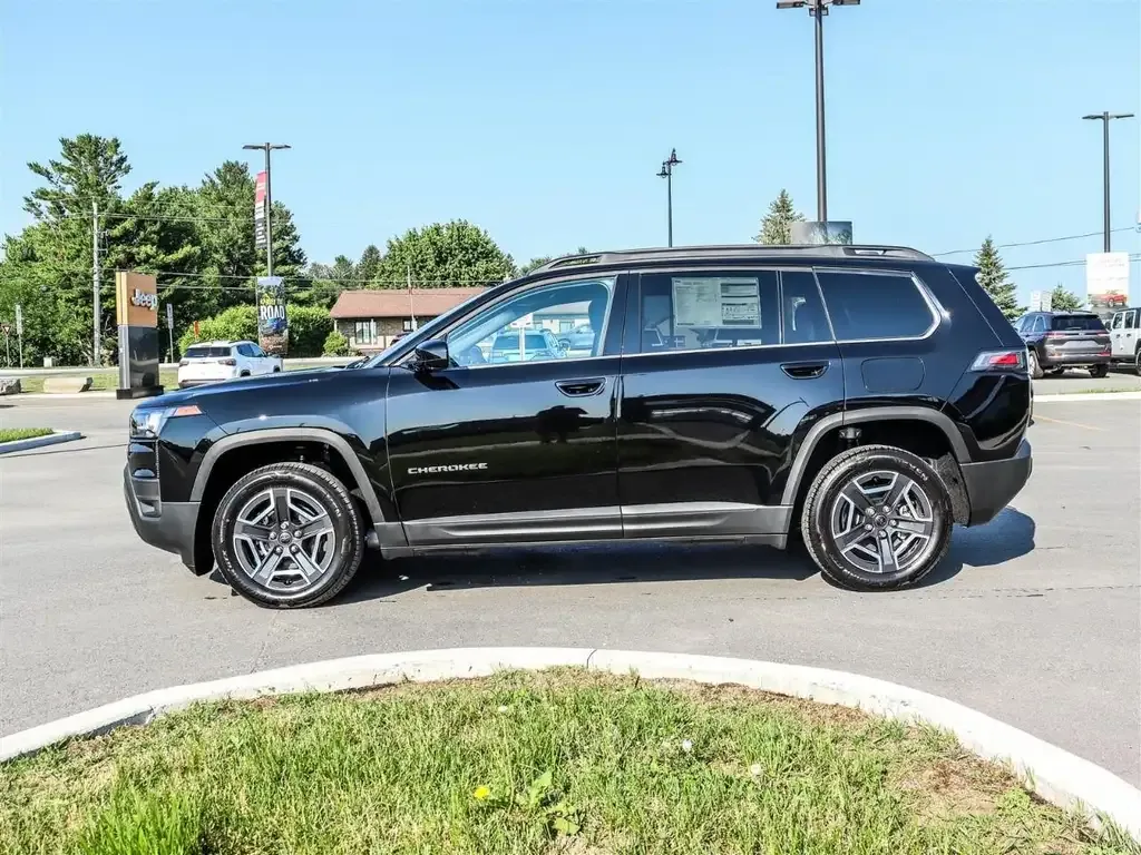 Jeep Cherokee 2026 photo 3