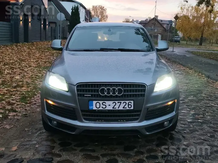 Audi Q7 2007 photo 2