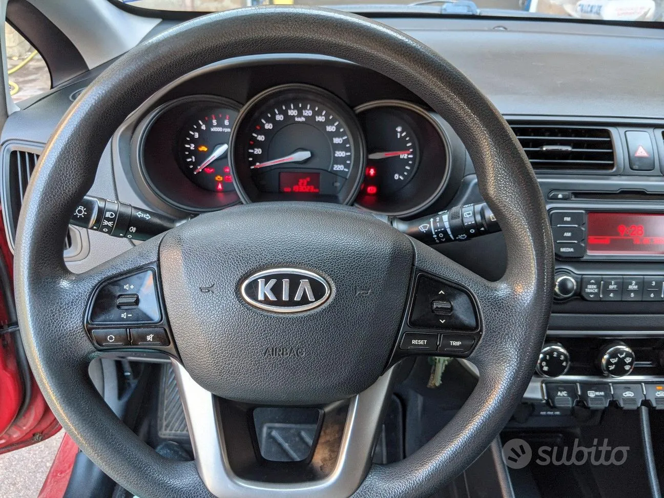 Kia Rio 2013 photo 5