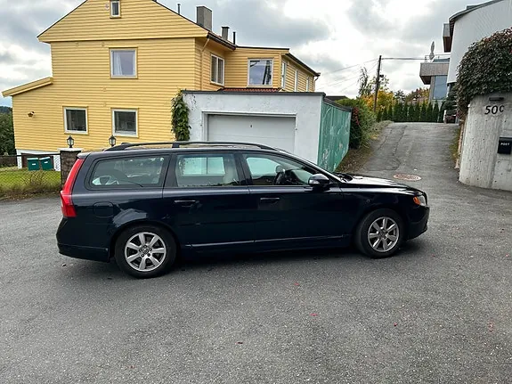 Volvo V70 2011 photo 5
