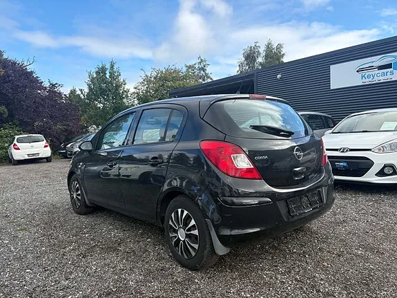 Opel Corsa 2010 photo 4