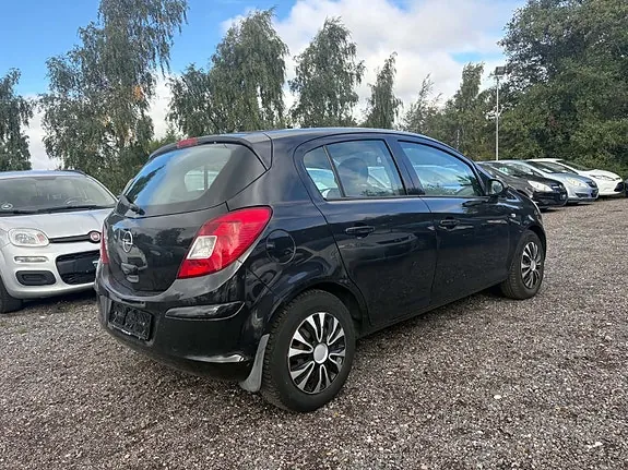 Opel Corsa 2010 photo 3