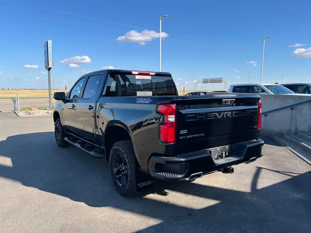 Chevrolet Silverado 1500 2026 photo 3