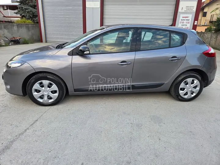 Renault Megane 2012 photo 5
