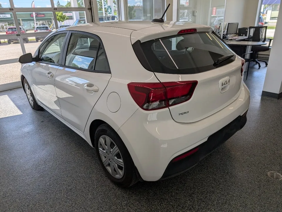 Kia Rio 2023 photo 5