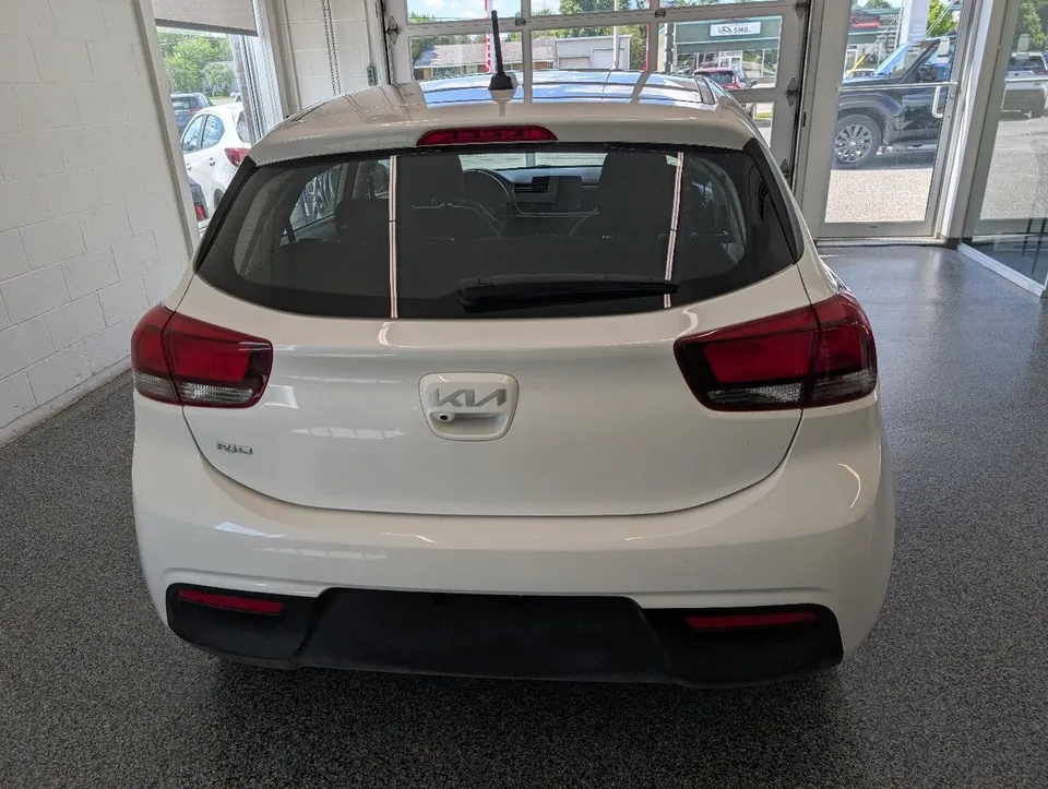 Kia Rio 2023 photo 4