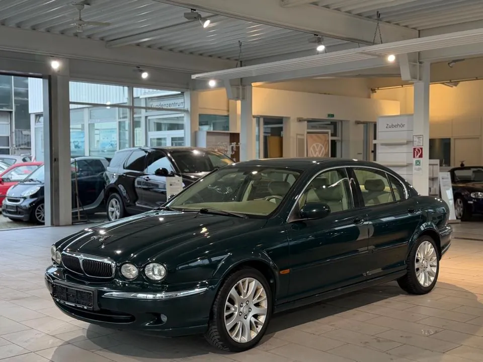 Jaguar X-Type