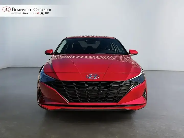 Hyundai Elantra 2022 photo 2