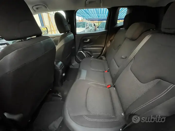 Jeep Renegade 2018 photo 2