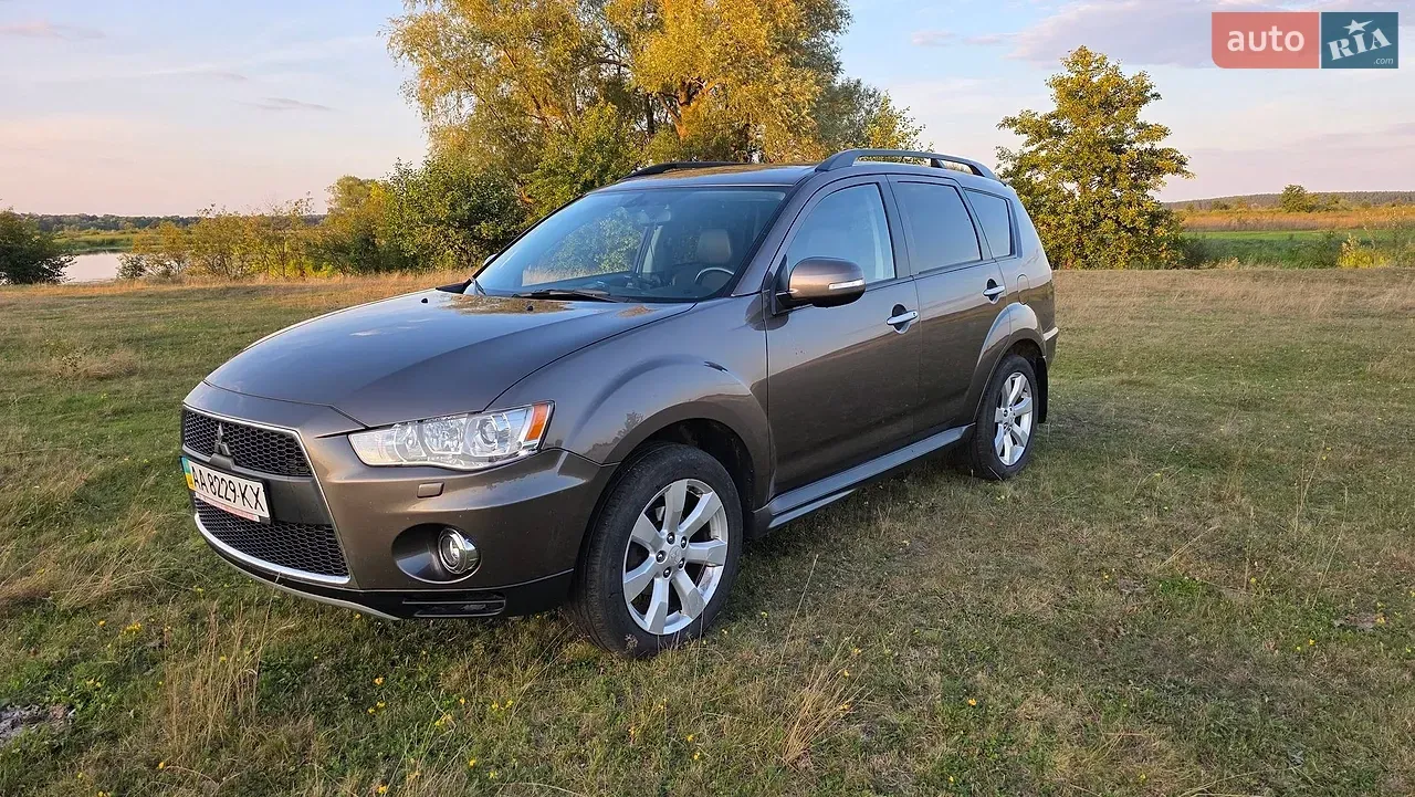 Mitsubishi Outlander 2011 photo 5