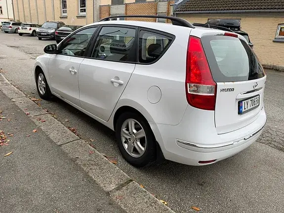 Hyundai I30 2010 photo 5