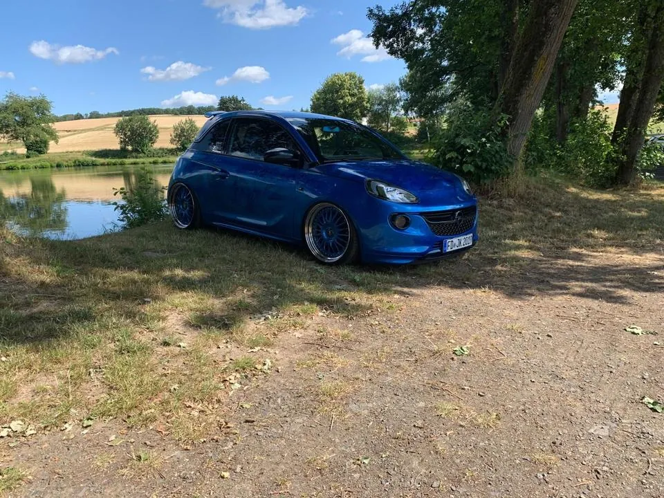 Opel Adam