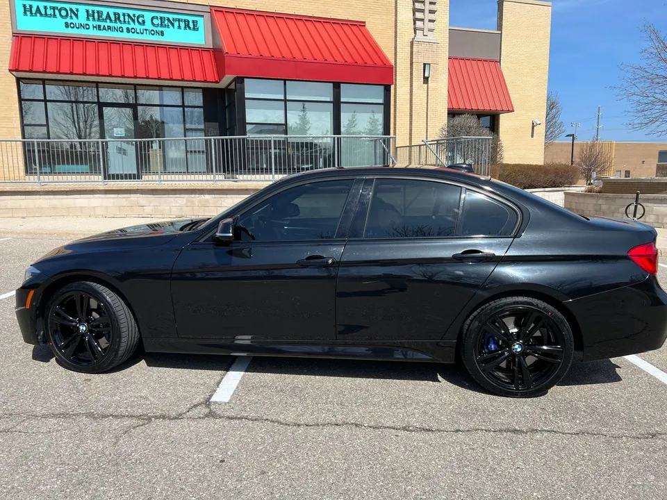 BMW 3 Series 2016 photo 3