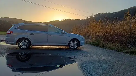 Ford Mondeo 2011 photo 2
