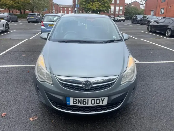 Vauxhall Corsa 2011 photo 3