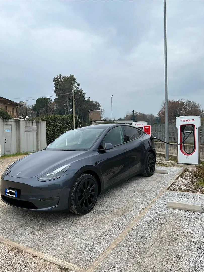 Tesla Model Y 2021 photo 3