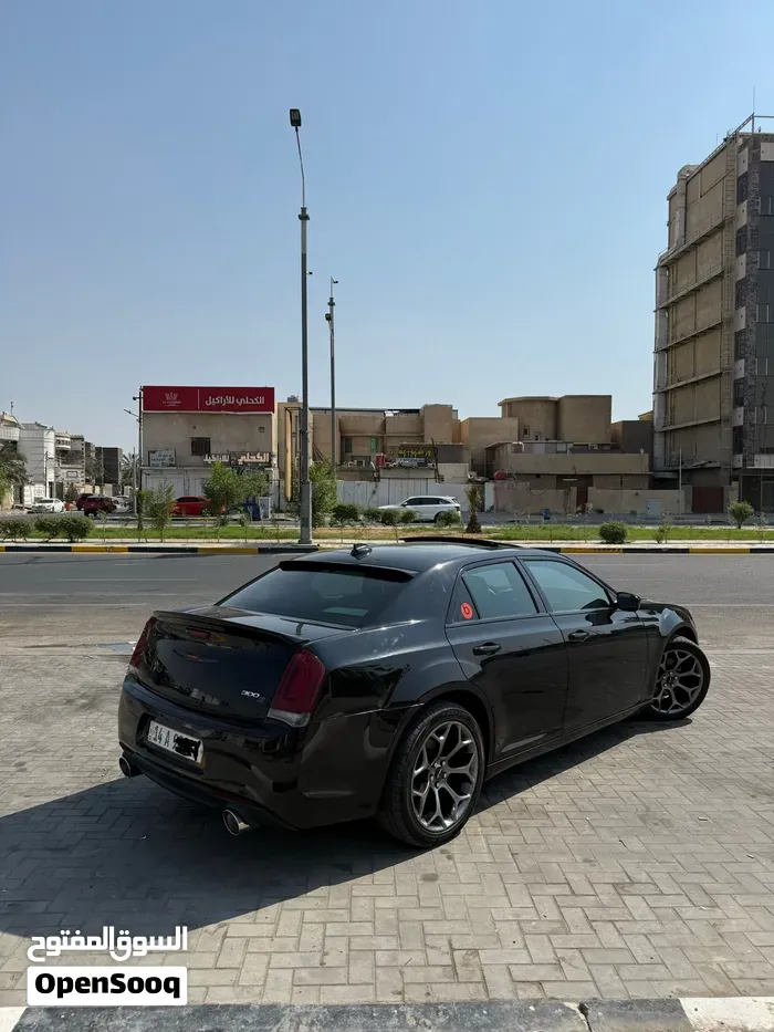 Chrysler 300 2015 photo 2