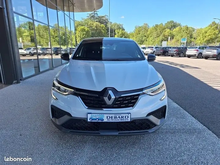 Renault Arkana 2023 photo 2