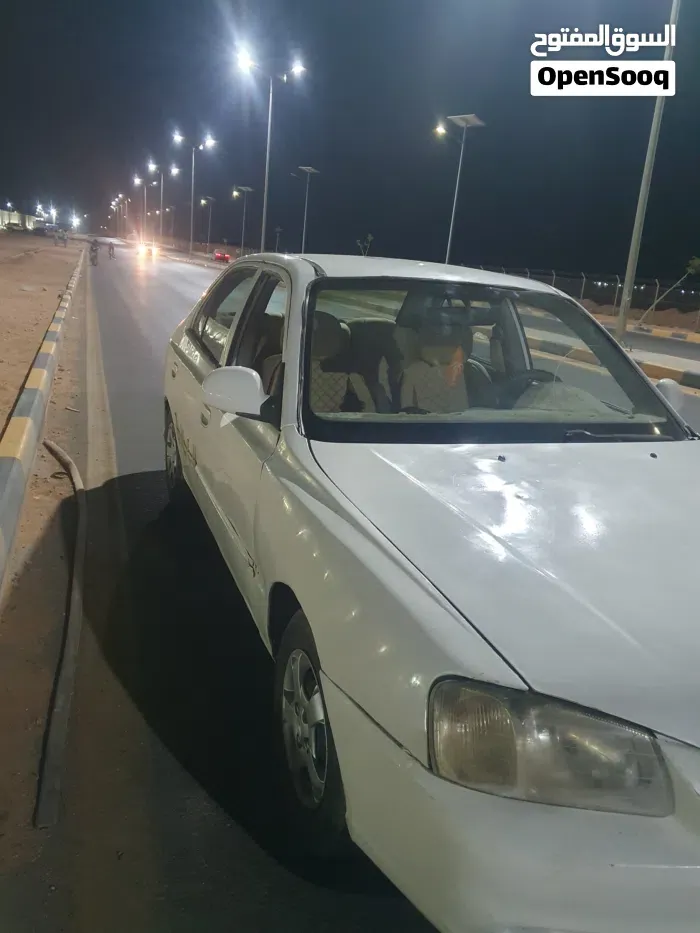 Hyundai Accent 2002 photo 4