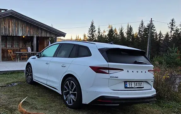 Skoda Enyaq 2022 photo 5