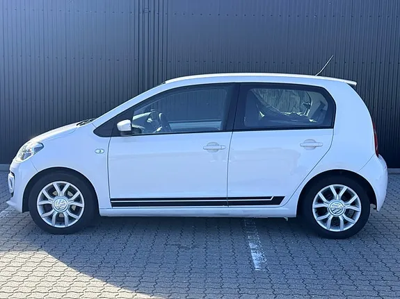 Volkswagen Up 2015 photo 3
