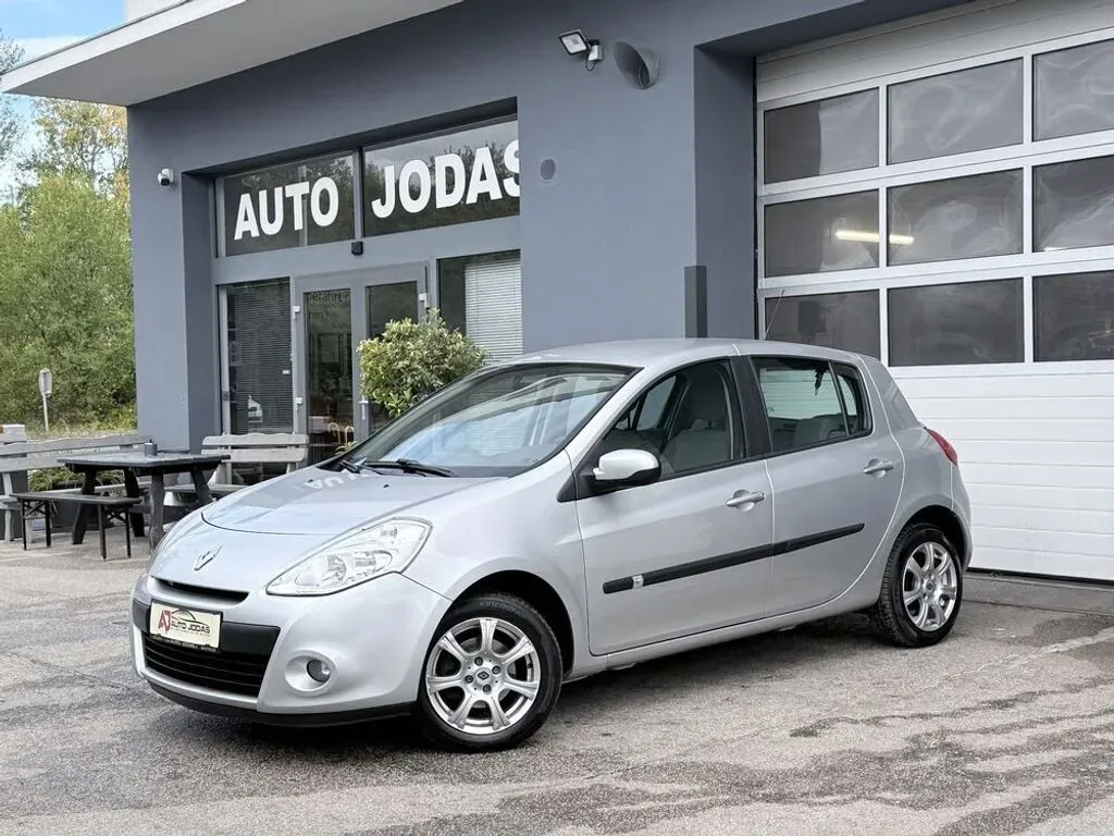 Renault Clio 2009 photo 2