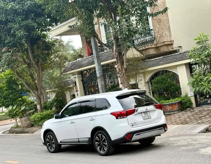 Mitsubishi Outlander 2020 photo 3