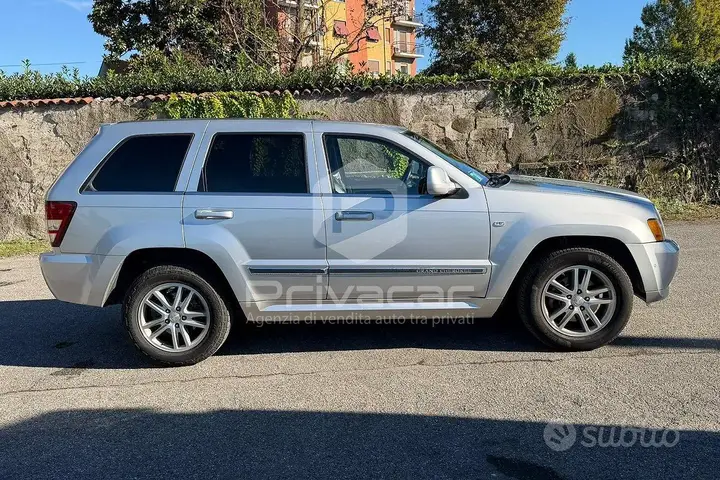 Jeep Grand Cherokee 2011 photo 4