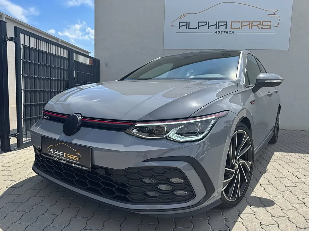 Volkswagen Golf 2021 photo 2