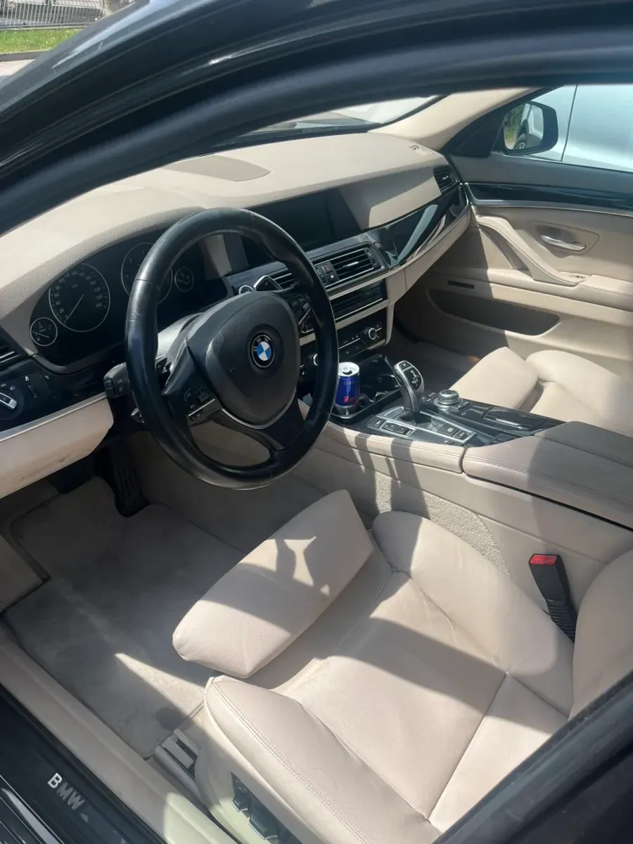 BMW 5 Series 2010 photo 3