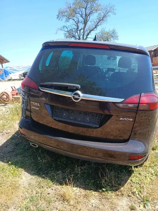Opel Zafira Tourer 2014 photo 3