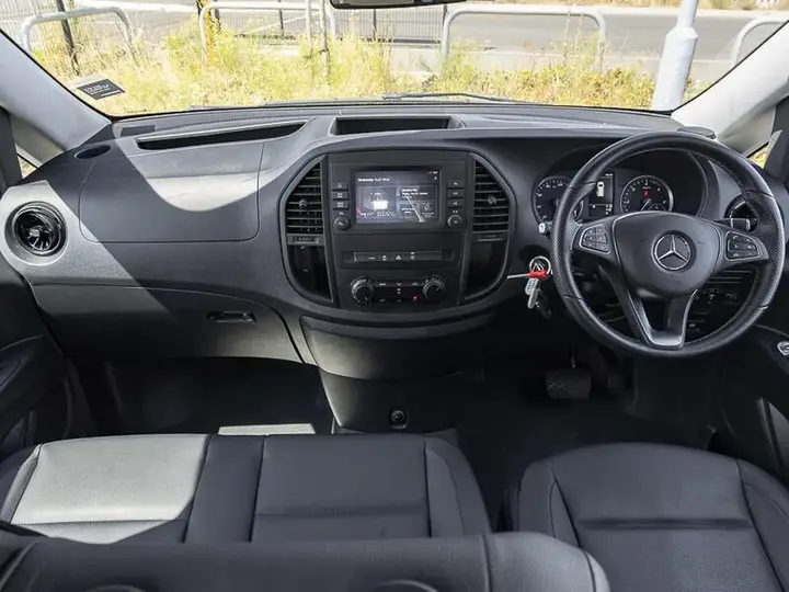 Mercedes-Benz Vito 2024 photo 3