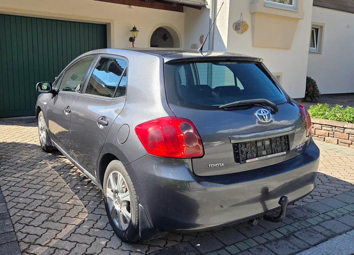 Toyota Auris 2007 photo 3