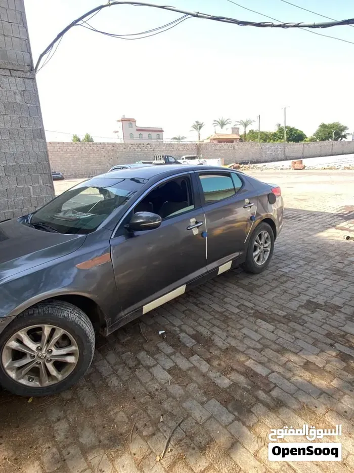 Kia K5 2012 photo 2