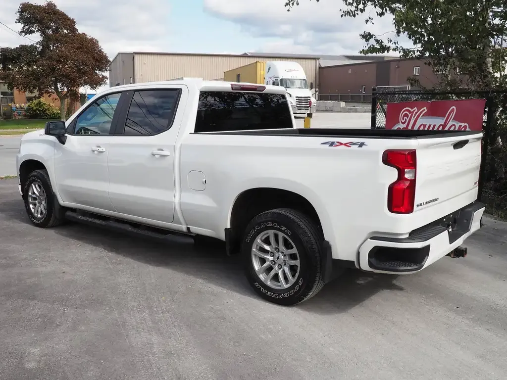 Chevrolet Silverado 1500 2021 photo 2