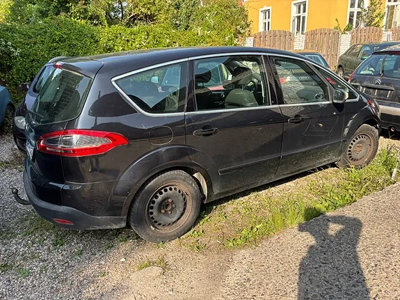 Ford S-Max 2010 photo 4