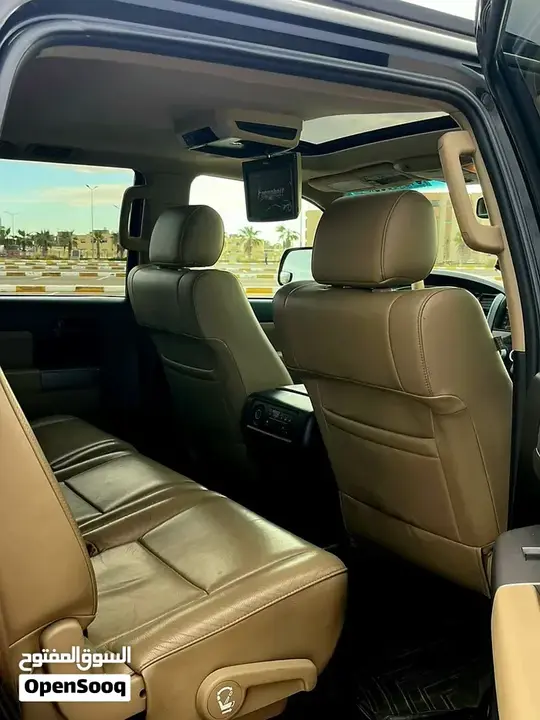 Toyota Sequoia 2015 photo 3