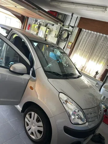 Nissan Pixo