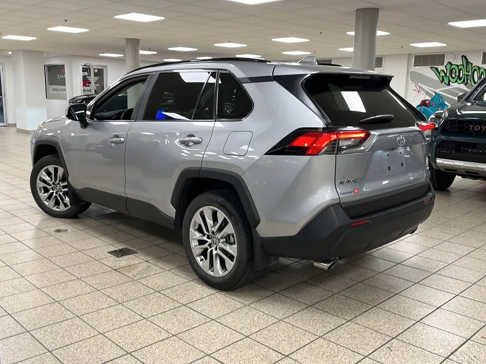Toyota Rav4 2025 photo 4
