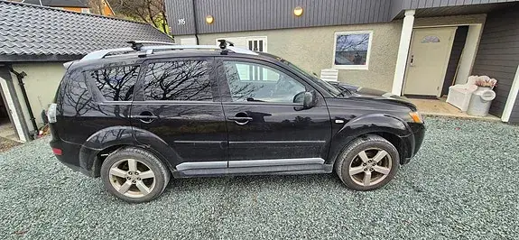 Mitsubishi Outlander 2009 photo 2