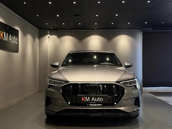 Audi E-Tron 2019 photo 2