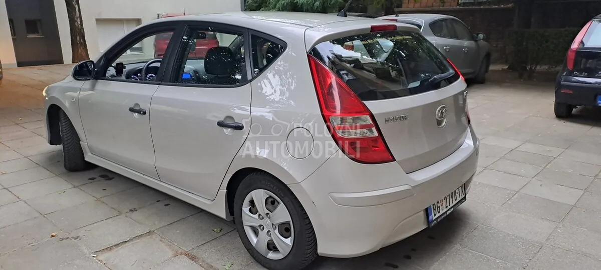 Hyundai I30 2010 photo 3